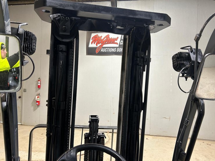 2019-toyota-8fgu25-image-18