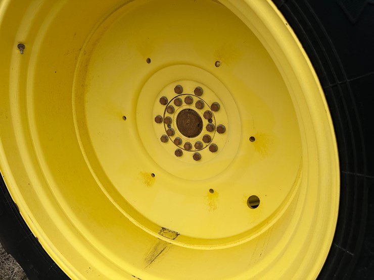 2014-john-deere-9460r-image-18