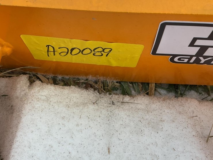 caterpillar-305-image-2