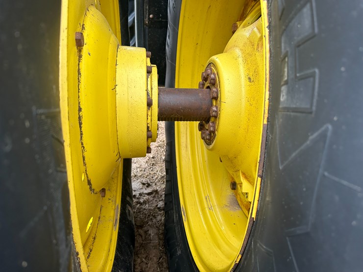 2014-john-deere-9460r-image-23