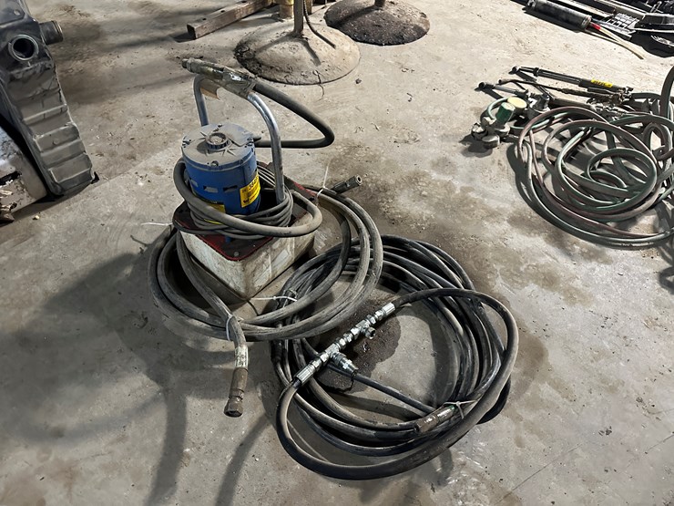 #38498-•-pump-image-3