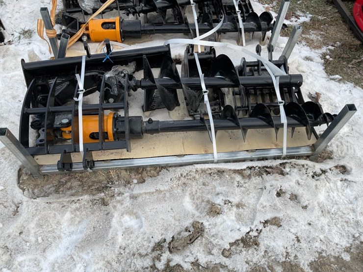 new-unused-giyi-8-pc-mini-excavator-attachment-set,-8",-12"-and-16"-augers,-24"-and-32"-buckets.-image-1