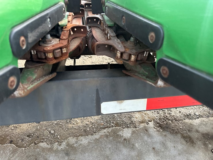 2012-john-deere-616c-image-42