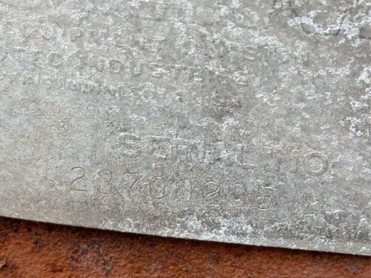 minneapolis-moline-g706-image-11