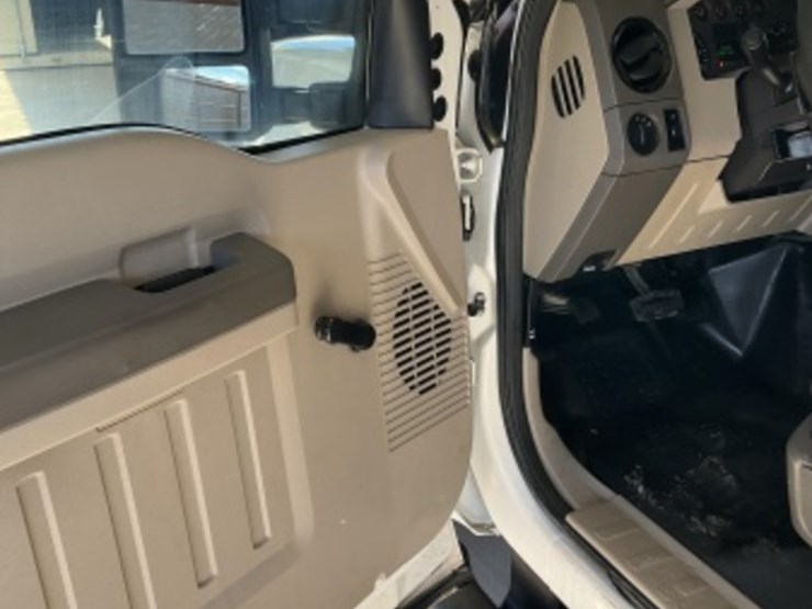 2009-ford-f250-image-23