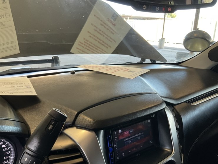 2015-chevrolet-tahoe-image-18