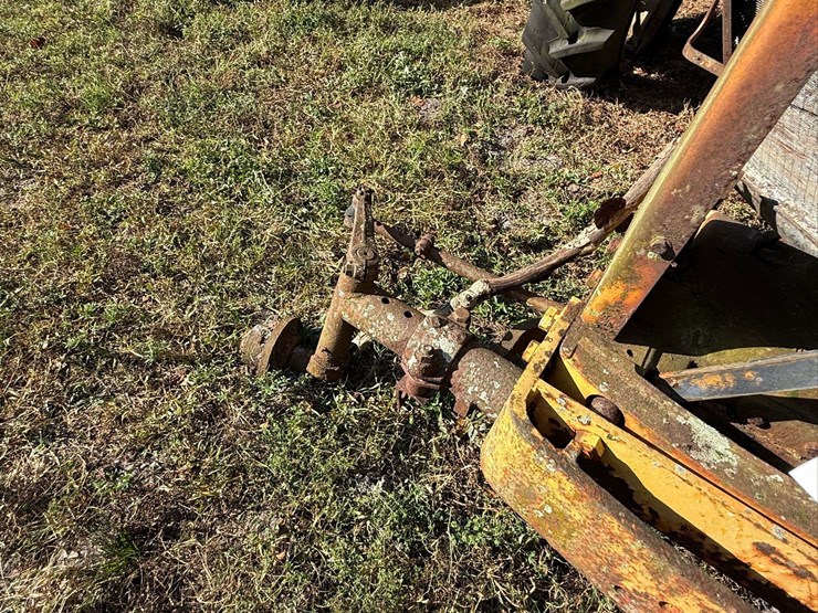 minneapolis-moline-u302-parts-tractor-image-23