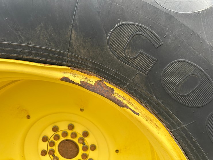 2014-john-deere-9460r-image-11