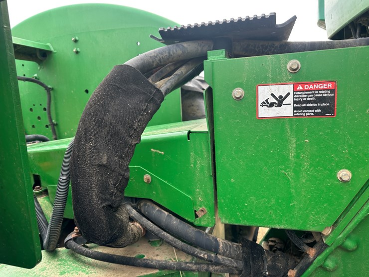 2014-john-deere-9460r-image-55