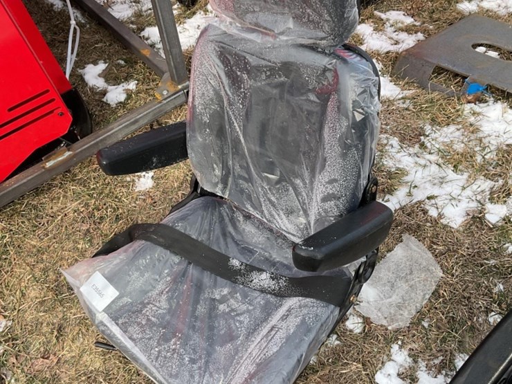 new-unused-sklp-luxury-equipment-seat-with-seat-belt-image-1