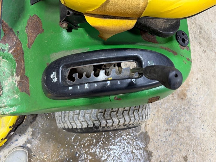 john-deere-l110-image-17