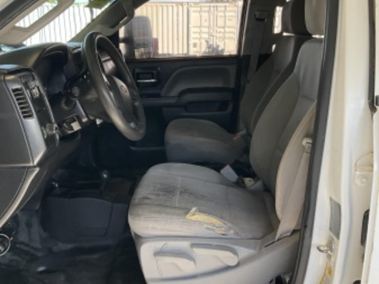 2015-chevrolet-silverado-3500-image-23