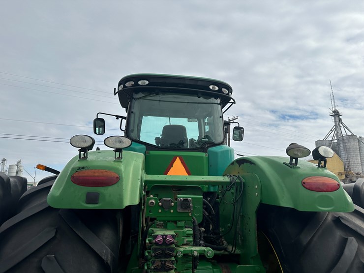2014-john-deere-9460r-image-30