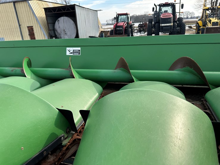 2012-john-deere-616c-image-29