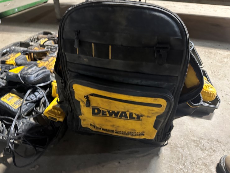 #38493-•-lot-of-dewalt-cordless-power-tools-image-10