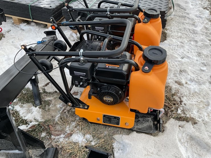 new-unused-giyi-90-plate-compactor,-196cc-gas-engine-image-1