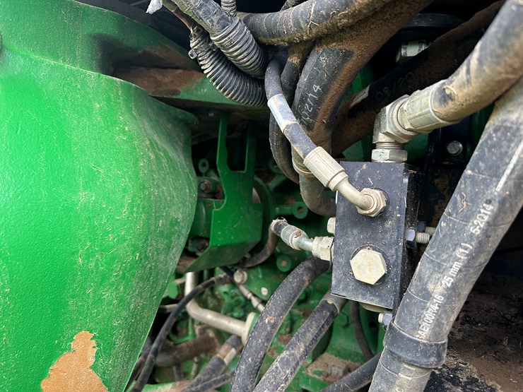 2014-john-deere-9460r-image-54