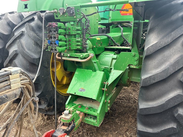 2014-john-deere-9460r-image-25
