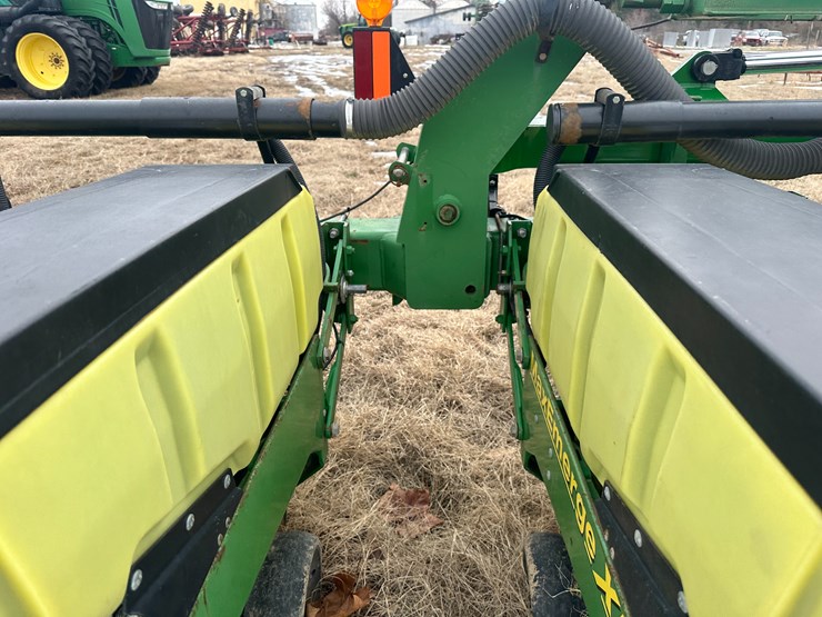 john-deere-1720-image-48