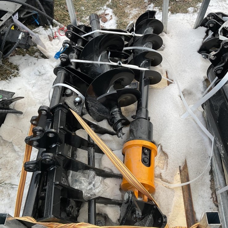 New Unused GIYI 8 Pc Mini Excavator Attachment Set, 8", 12" and 16" Augers, 24" and 32" Buckets.