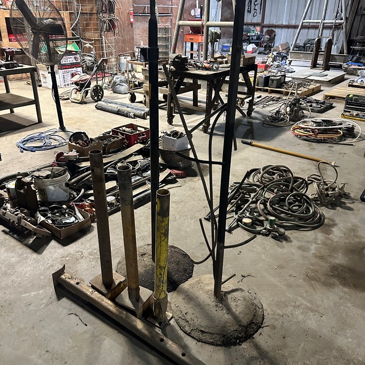 #38495 • Lot of Misc Stands