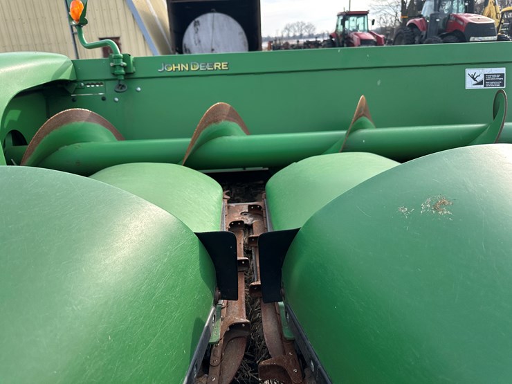 2012-john-deere-616c-image-65