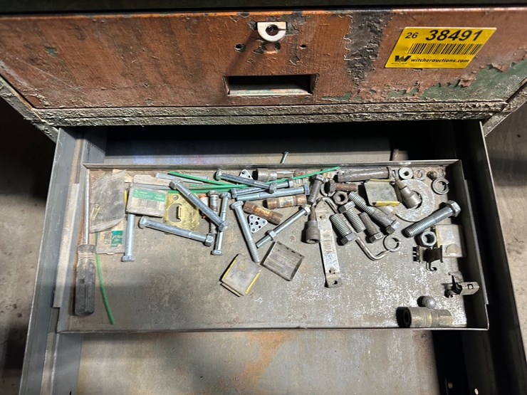 #38491-•-tool-desk-image-4