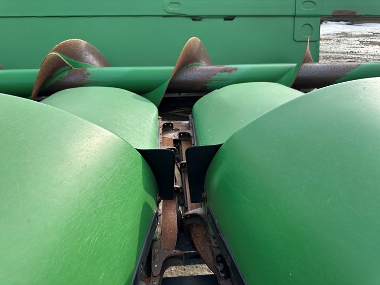 2012-john-deere-616c-image-53