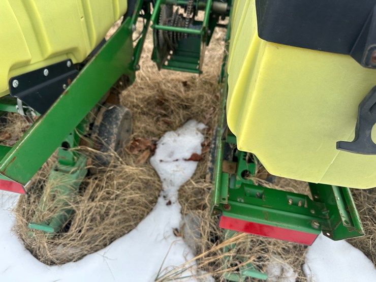 john-deere-1720-image-38