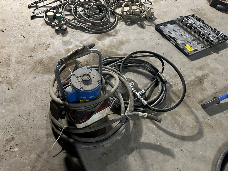 #38498-•-pump-image-4