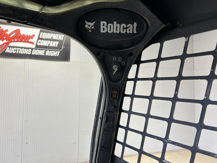 bobcat-t740-image-25