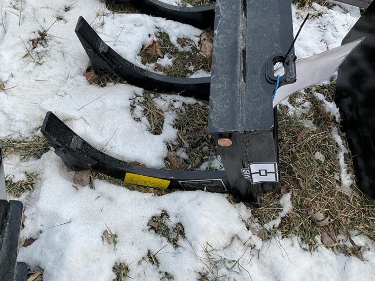 new-unused-giyi-model-gy-trp12-ripper-mini-skid-loader-attachment-image-1