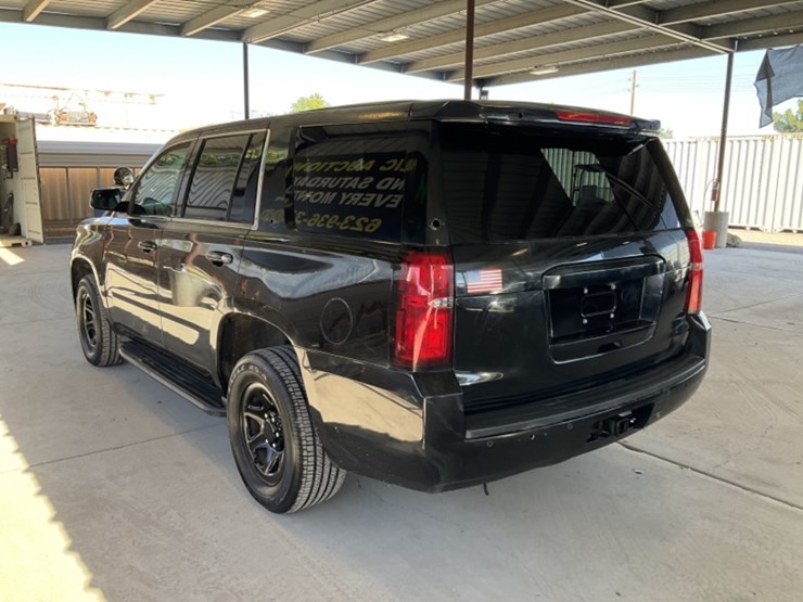 2015-chevrolet-tahoe-image-5