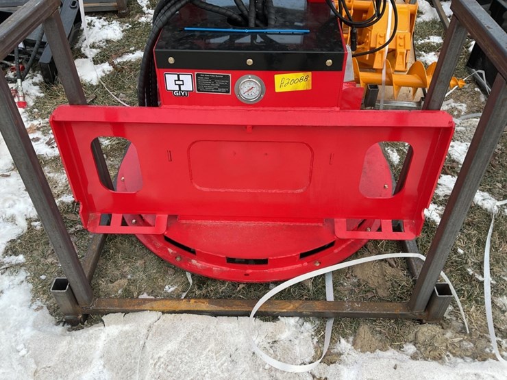 new-unused-giyi-fb30-feller-buncher-skid-loader-attachment,-30"-max-opening,-image-3