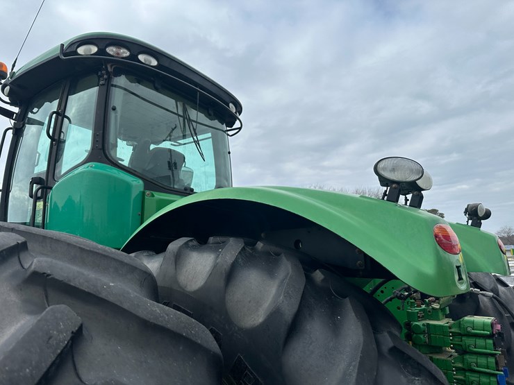 2014-john-deere-9460r-image-35