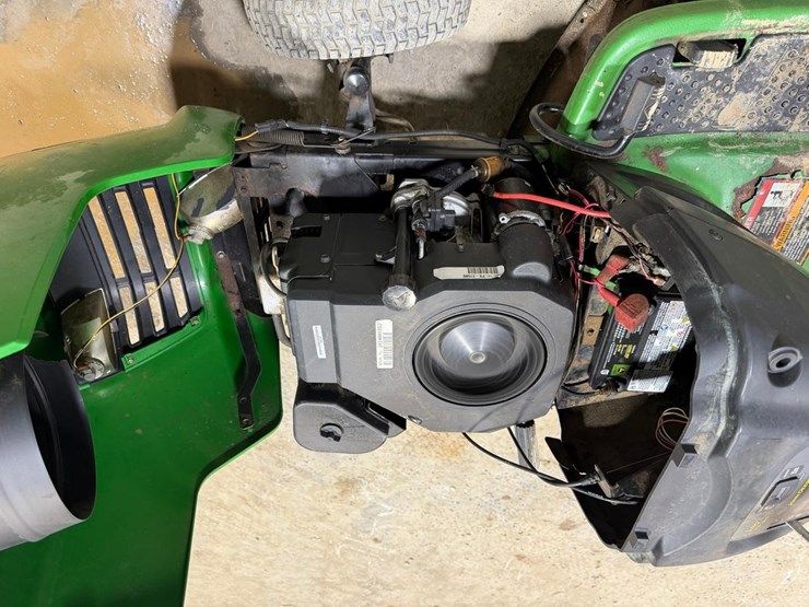 john-deere-l110-image-13