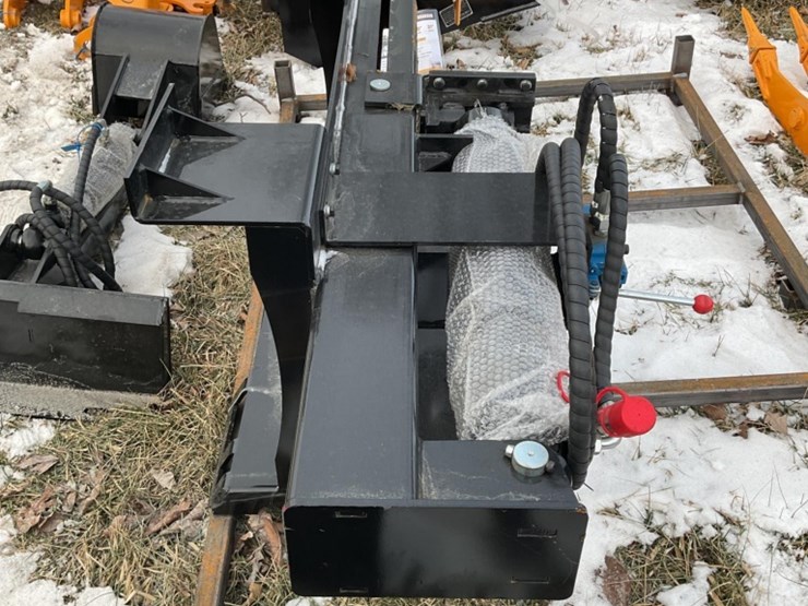 new-unused-giyi-model-sls26-log-splitter-skid-loader-attachment-with-4-way-splitting-wetch-image-4