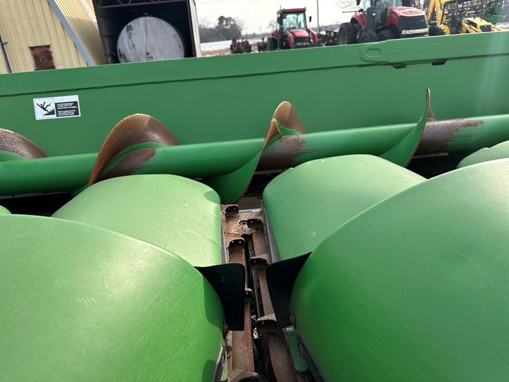 2012-john-deere-616c-image-56