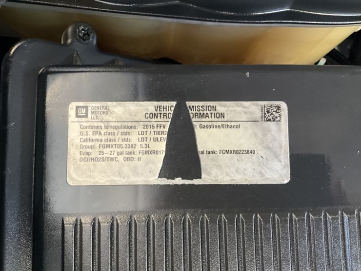 2015-chevrolet-tahoe-image-13