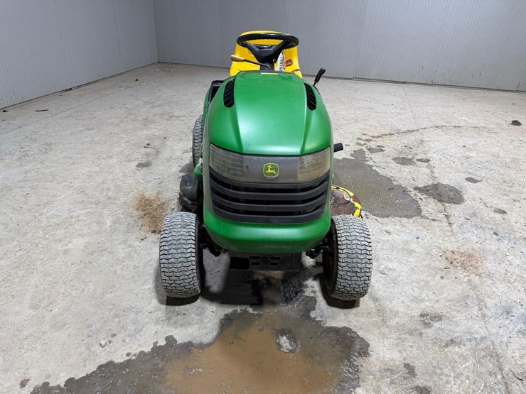 john-deere-l110-image-8