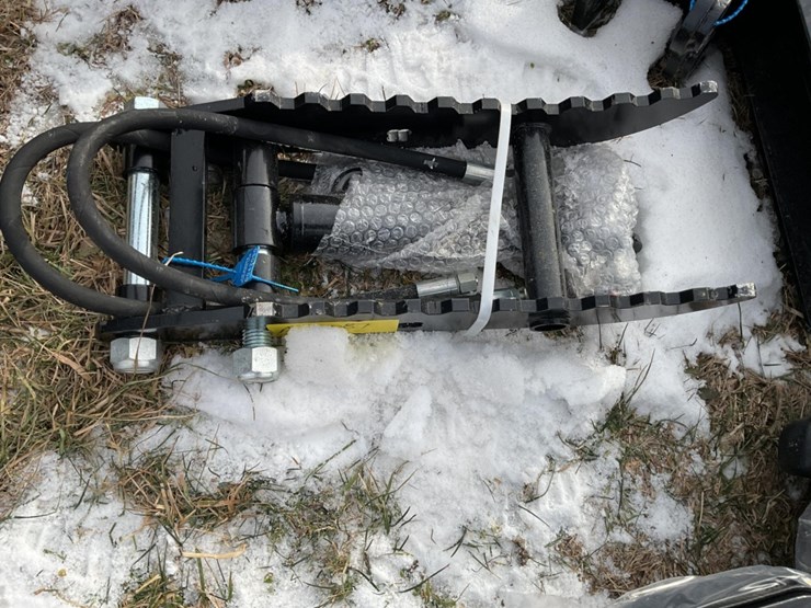 new-unused-miva-hydraulic-thumb-mini-excavator-attachment-image-1