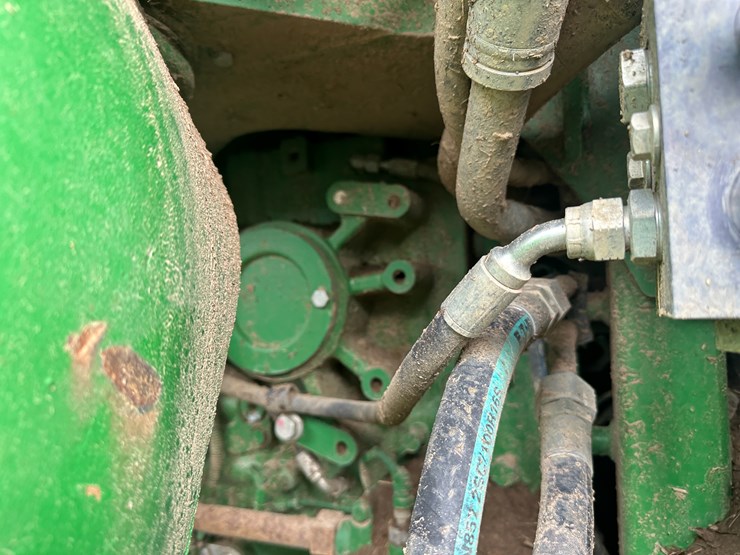 2014-john-deere-9460r-image-51