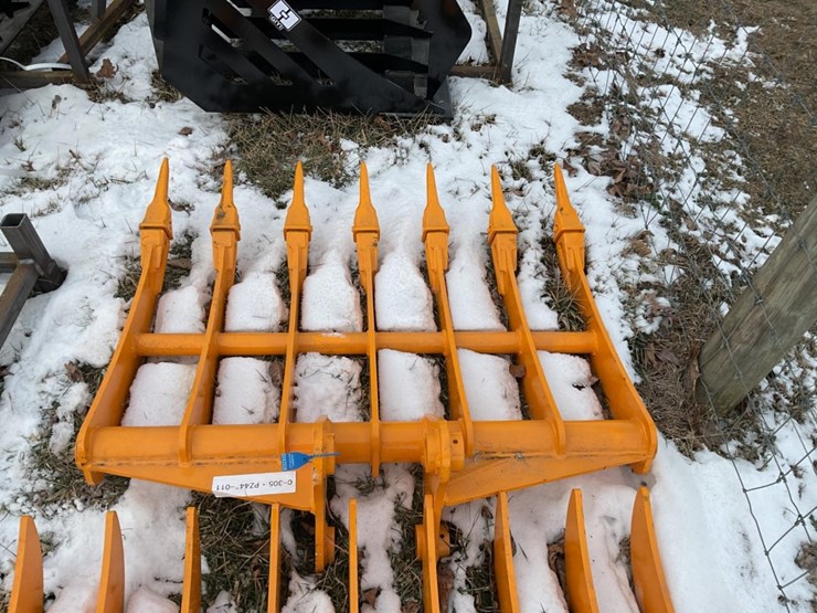 caterpillar-305-image-4