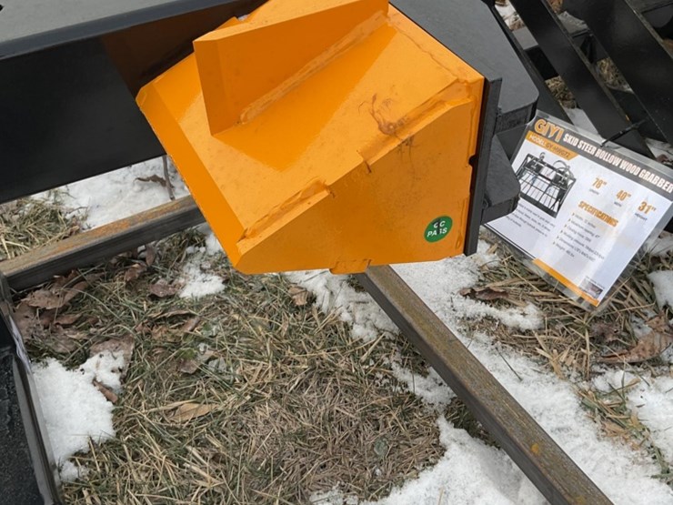 new-unused-giyi-model-sls26-log-splitter-skid-loader-attachment-with-4-way-splitting-wetch-image-5