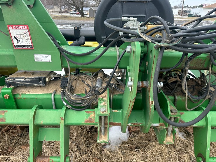 john-deere-1720-image-12