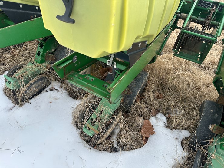 john-deere-1720-image-51