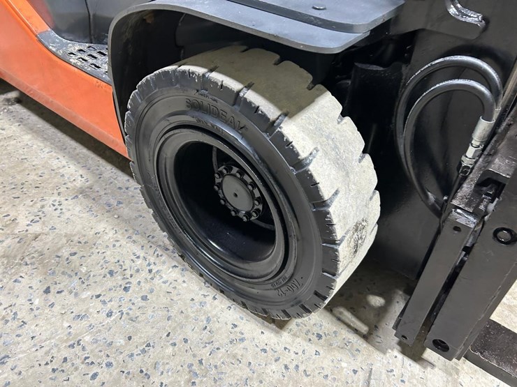 2020-toyota-8fgu25-image-11