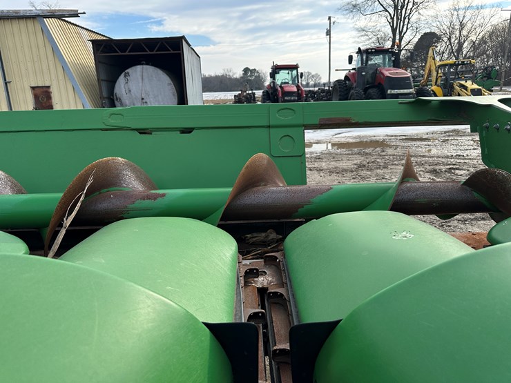 2012-john-deere-616c-image-51