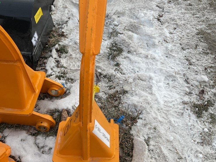 new-unused-giyi-ripper-excavator-attachment,-fits-cat-c-305-excavator-image-4