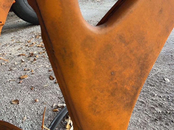 minneapolis-moline-udlx-cab-image-31